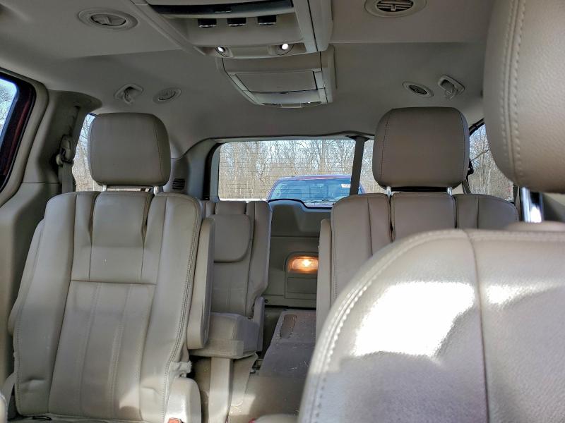 Photo 10 from auction – 2014 CHRYSLER TOWN & COU with VIN 2C4RC1CG8ER234297