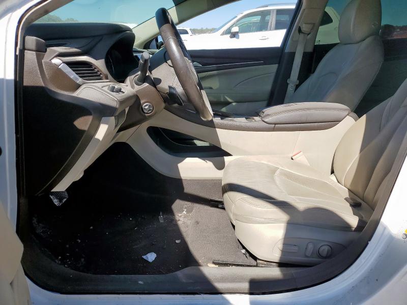 Photo 7 from auction – 2017 BUICK LACROSSE with VIN 1G4ZP5SS2HU135186