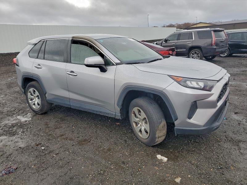 Photo 4 from auction – 2022 TOYOTA RAV4 LE with VIN 2T3K1RFV2NC189249