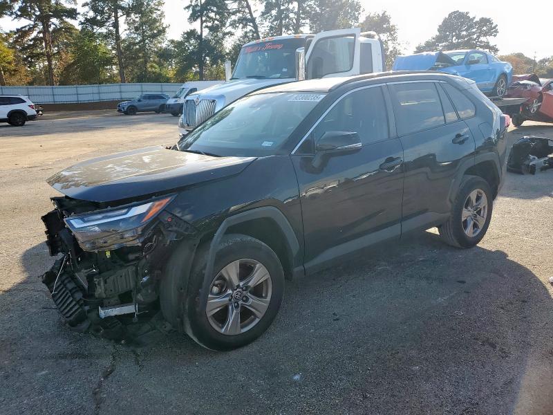 Photo 1 from auction – 2022 TOYOTA RAV4 XLE with VIN 2T3W1RFV0NC212934