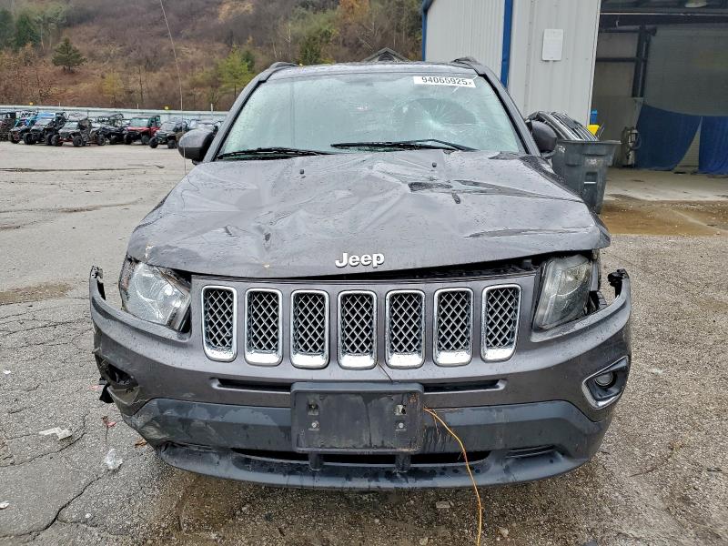 Photo 5 from auction – 2016 JEEP COMPASS LA with VIN 1C4NJCEA5GD760918