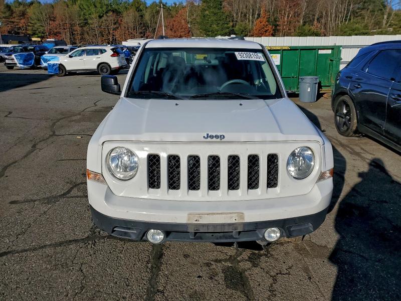 Photo 5 from auction – 2015 JEEP PATRIOT SP with VIN 1C4NJPBA4FD285319