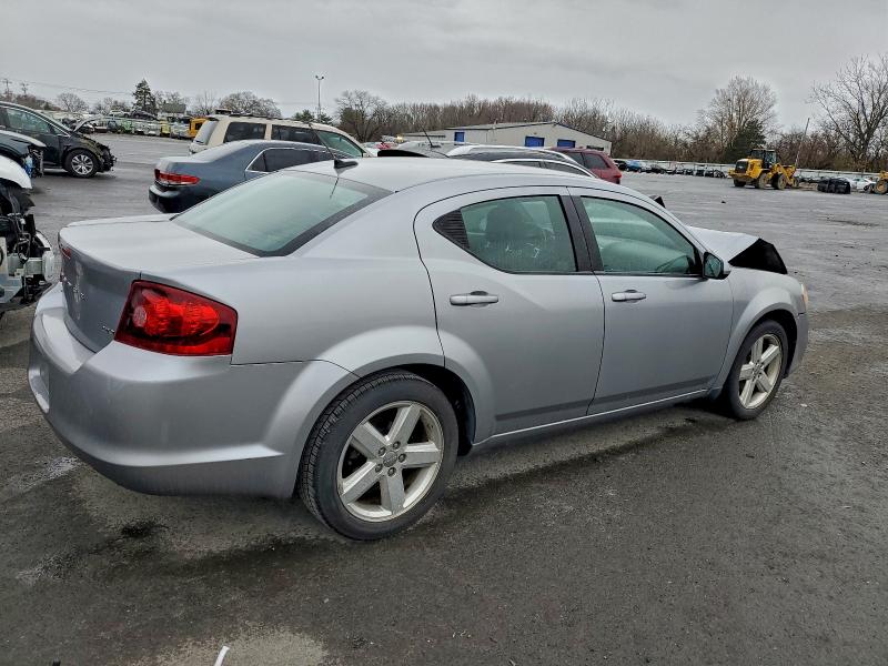 Фото 3 с аукциона – 2013 DODGE AVENGER SX с VIN 1C3CDZCB8DN661422