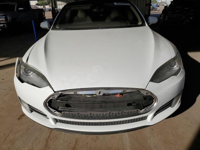 Photo 11 from auction – 2013 TESLA MODEL S with VIN 5YJSA1CP9DFP16472