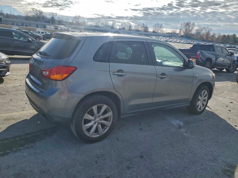 Photo 3 from auction – 2014 MITSUBISHI OUTLANDER with VIN 4A4AR3AU6EE004098