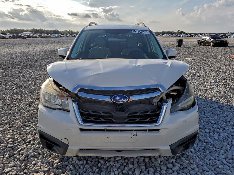 Photo 5 from auction – 2017 SUBARU FORESTER 2 with VIN JF2SJAEC2HH806046