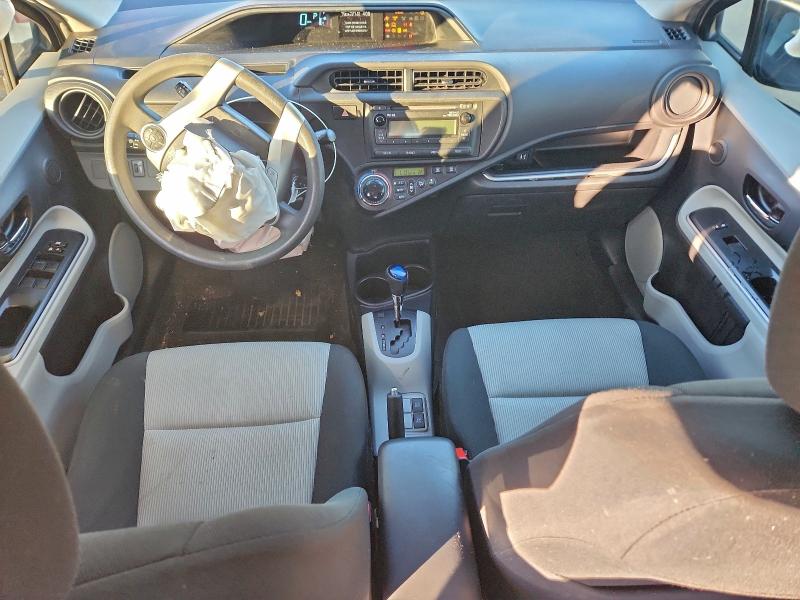 Photo 8 from auction – 2014 TOYOTA PRIUS with VIN JTDKDTB33E1561977