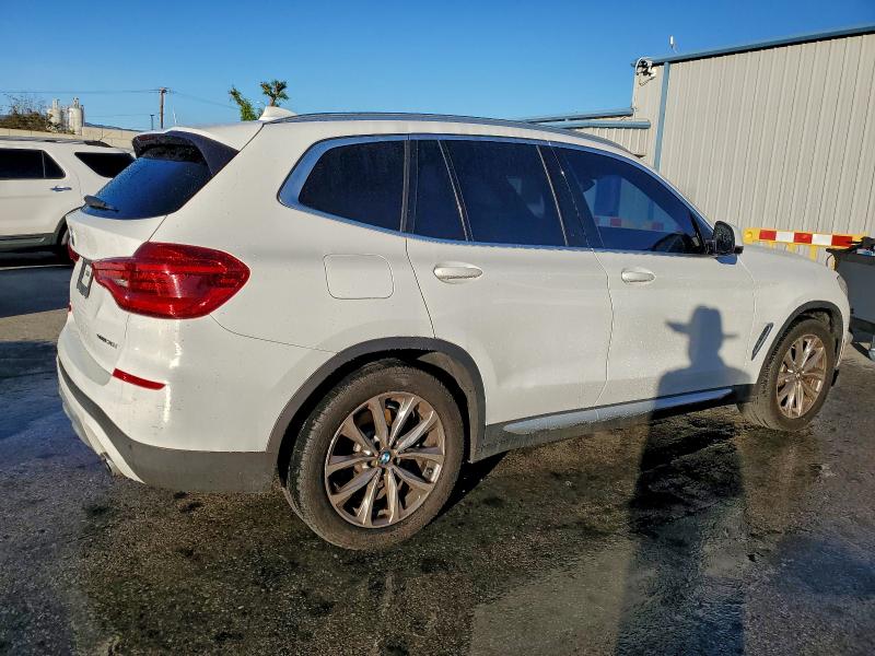 Photo 3 from auction – 2019 BMW X3 SDRIVE3 with VIN 5UXTR7C55KLF25898