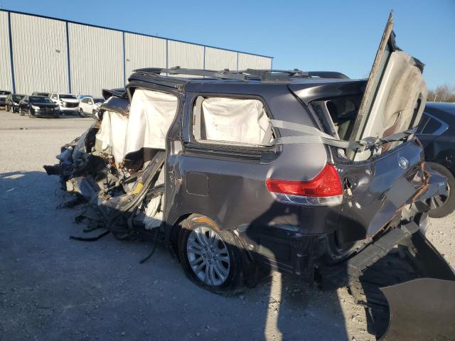 Photo 2 from auction – 2012 TOYOTA SIENNA XLE with VIN 5TDYK3DC3CS257450