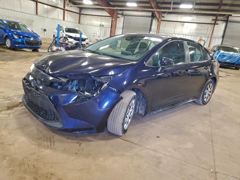 TOYOTA COROLLA LE 2020 with VIN 5YFEPRAE9LP085804 - Photo from auction