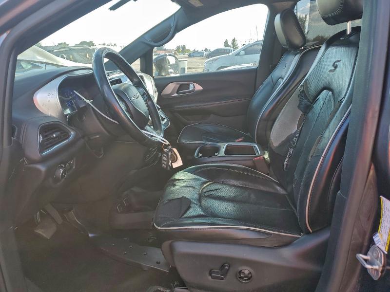 Photo 7 from auction – 2018 CHRYSLER PACIFICA L with VIN 2C4RC1GGXJR358317