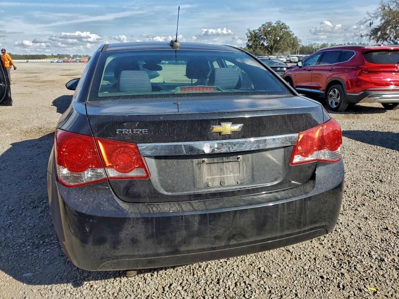 Photo 6 from auction – 2016 CHEVROLET CRUZE with VIN 1G1PC5SG1G7152182