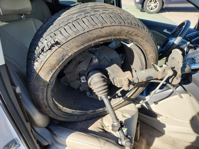 Photo 13 from auction – 2016 FORD ESCAPE SE with VIN 1FMCU0G74GUA88473