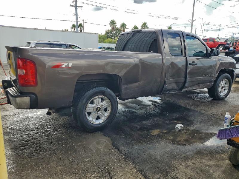 Photo 3 from auction – 2008 CHEVROLET SILVERADO with VIN 1GCEC19068E105131
