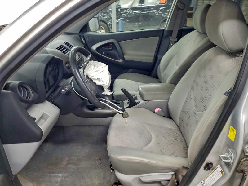 Photo 7 from auction – 2010 TOYOTA RAV4 with VIN JTMBF4DV8A5027004