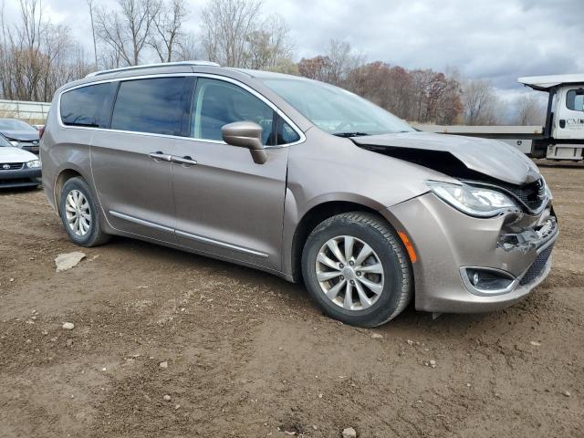 Photo 4 from auction – 2018 CHRYSLER PACIFICA T with VIN 2C4RC1BGXJR114304