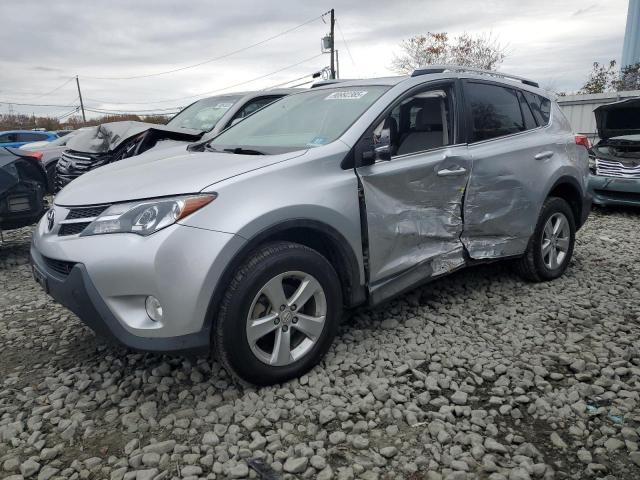 TOYOTA RAV4 XLE 2014 with VIN 2T3RFREV5EW150624 - Photo from auction