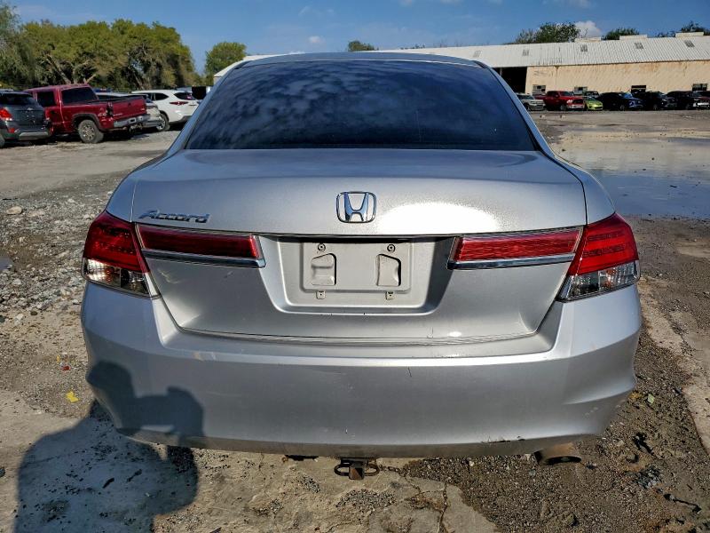 Photo 6 from auction – 2012 HONDA ACCORD with VIN 1HGCP2F30CA222477