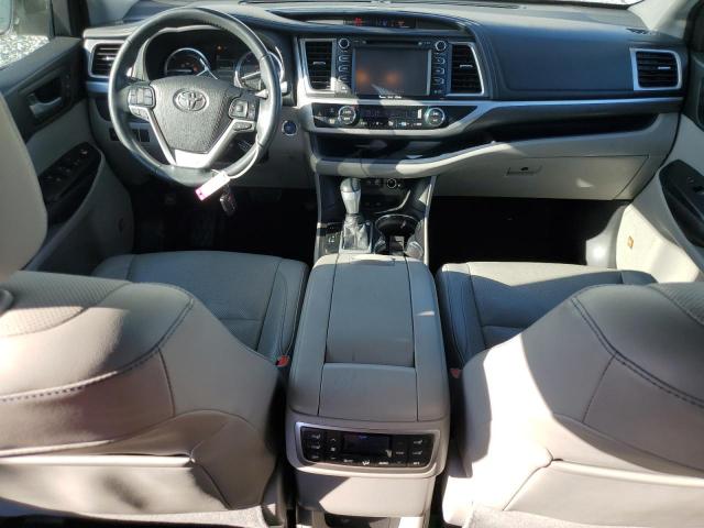 Photo 8 from auction – 2018 TOYOTA HIGHLANDER with VIN 5TDDGRFH6JS050902