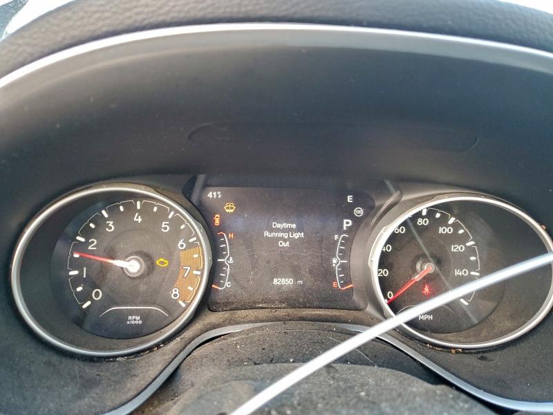 Photo 9 from auction – 2018 JEEP COMPASS with VIN 3C4NJDCB5JT266321