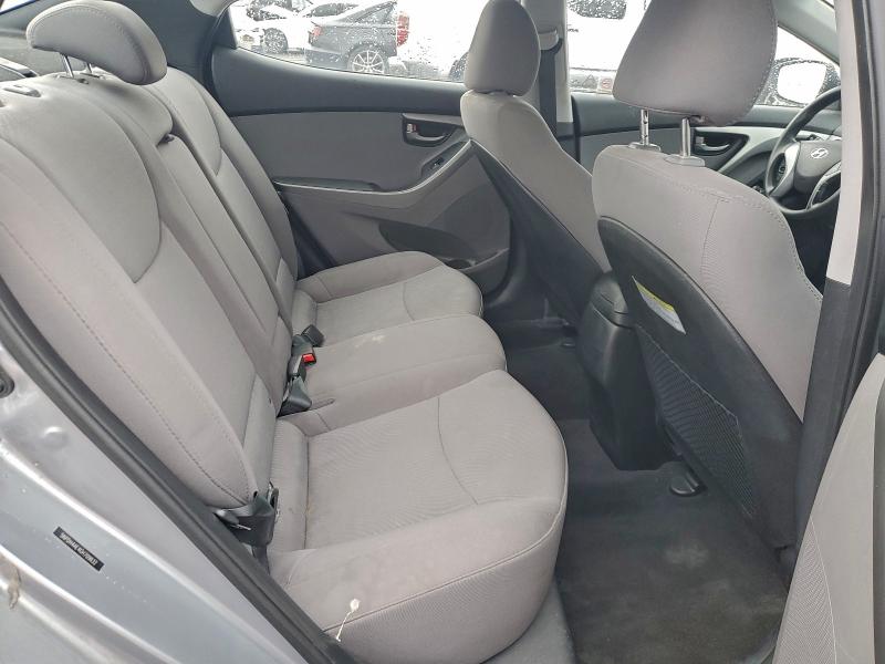 Photo 10 from auction – 2016 HYUNDAI ELANTRA SE with VIN 5NPDH4AE4GH709832