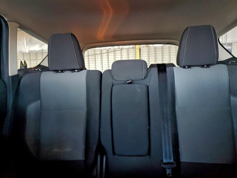 صورة رقم 10 من المزاد - 2017 FORD ESCAPE SE مع VIN 1FMCU0GD5HUC50652