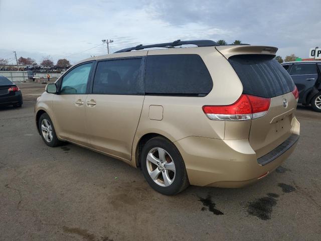 Photo 2 from auction – 2012 TOYOTA SIENNA LE with VIN 5TDKK3DC4CS243627