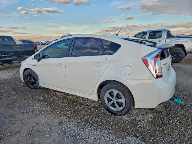 Photo 2 from auction – 2014 TOYOTA PRIUS with VIN JTDKN3DU8E1832096