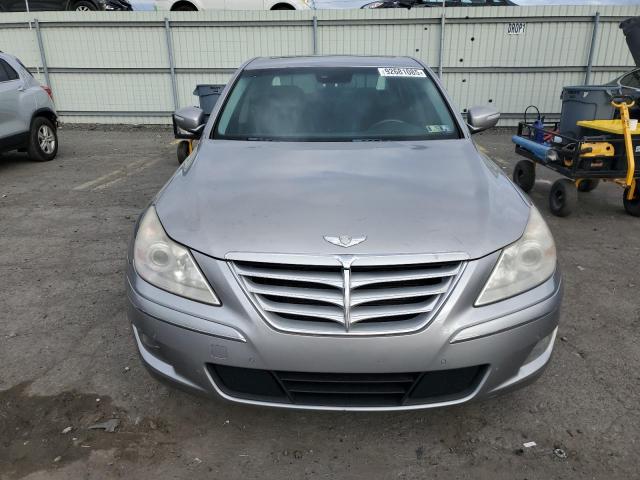 Photo 5 from auction – 2011 HYUNDAI GENESIS 4. with VIN KMHGC4DF5BU120864
