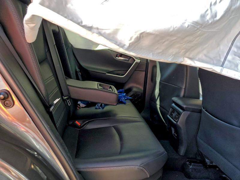 Photo 11 from auction – 2021 TOYOTA RAV4 LIMIT with VIN 4T3D6RFV2MU048916