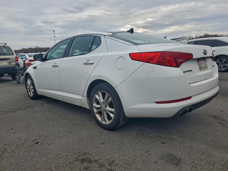 Photo 2 from auction – 2012 KIA OPTIMA EX with VIN 5XXGN4A77CG010689