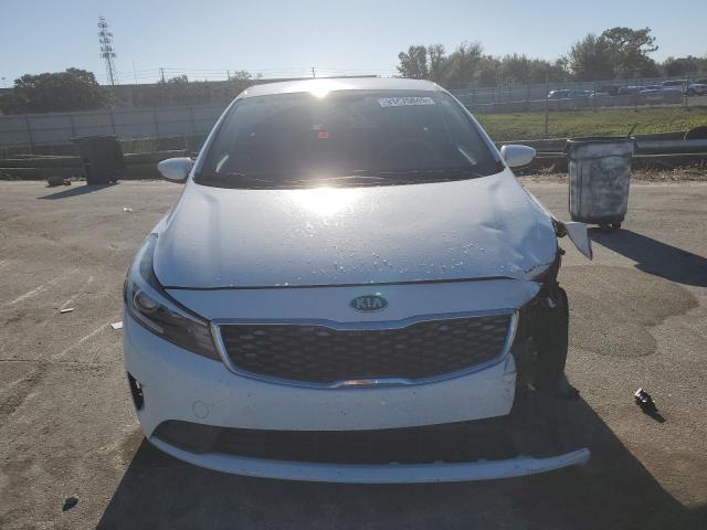 Photo 5 from auction – 2018 KIA FORTE LX with VIN 3KPFL4A70JE194302
