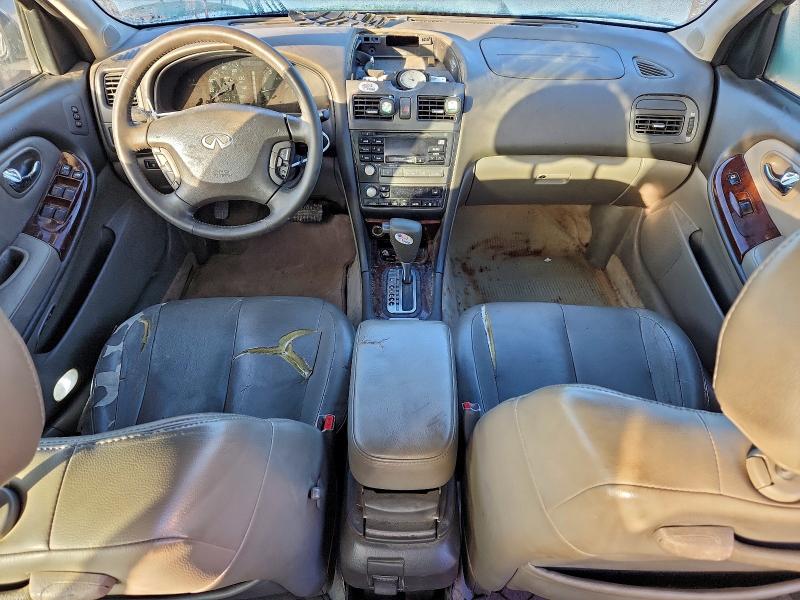 Photo 8 from auction – 2001 INFINITI I30 with VIN JNKCA31A41T009866