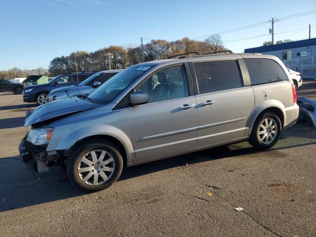 CHRYSLER TOWN & COU 2015 with VIN 2C4RC1BG5FR627001 - Photo from auction