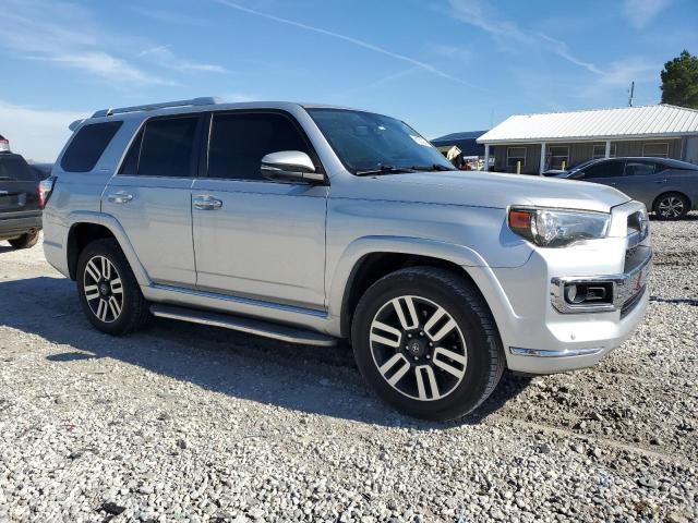Photo 4 from auction – 2018 TOYOTA 4RUNNER SR with VIN JTEBU5JR8J5542938