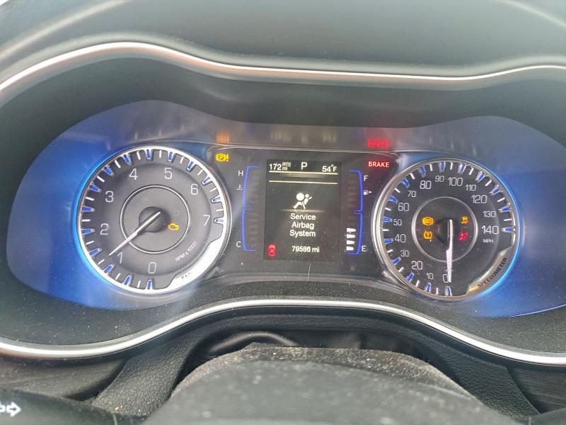 Photo 9 from auction – 2016 CHRYSLER 200 LIMITE with VIN 1C3CCCAB8GN117798