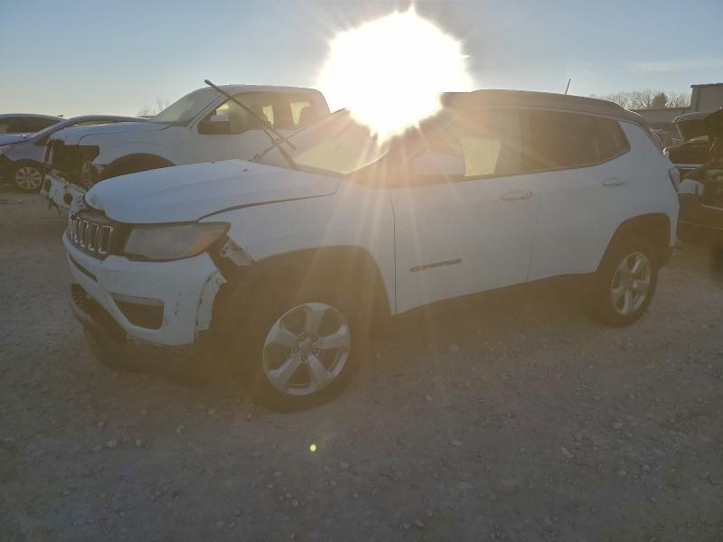 JEEP COMPASS LA 2018 with VIN 3C4NJDBB8JT349629 - Photo from auction