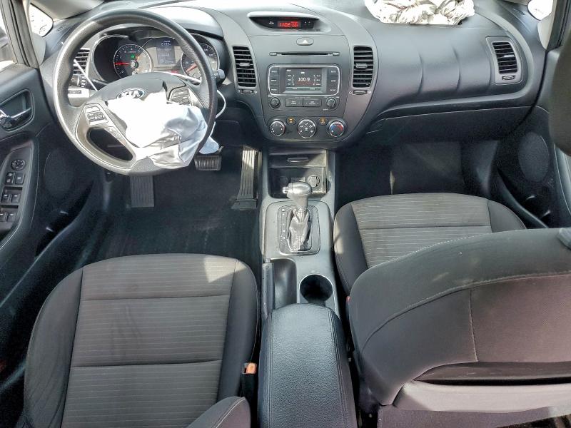 Photo 8 from auction – 2016 KIA FORTE LX with VIN KNAFX4A67G5574864