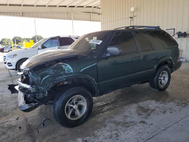 CHEVROLET BLAZER 2004 with VIN 1GNCS18XX4K166381 - Photo from auction