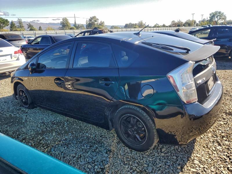Photo 2 from auction – 2010 TOYOTA PRIUS with VIN JTDKN3DUXA0032562