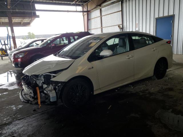 TOYOTA PRIUS PRIM 2017 with VIN JTDKARFPXH3019759 - Photo from auction