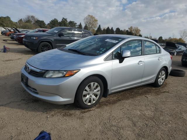 HONDA CIVIC LX 2012 z numerem VIN 2HGFB2F50CH525533 - Zdjęcie z aukcji