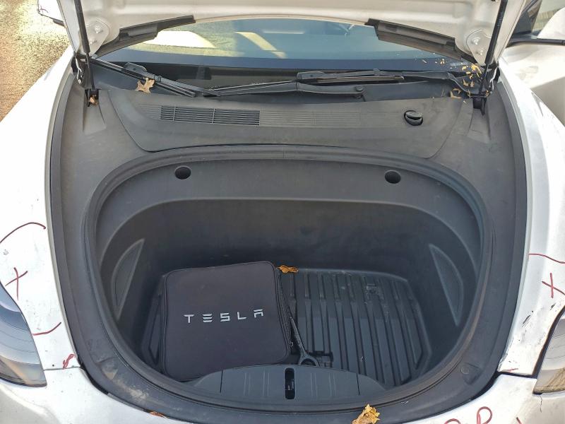 Photo 11 from auction – 2022 TESLA MODEL 3 with VIN 5YJ3E1EA9NF368708