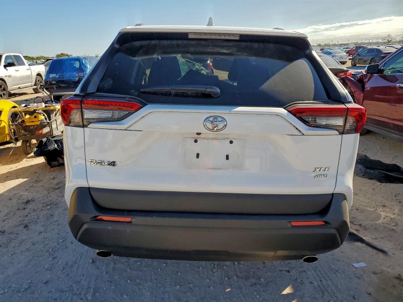 Photo 6 from auction – 2024 TOYOTA RAV4 XLE with VIN 2T3P1RFV5RC408667