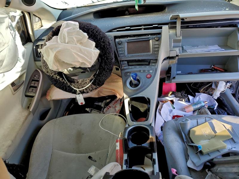 Photo 8 from auction – 2013 TOYOTA PRIUS with VIN JTDKN3DU3D1728159