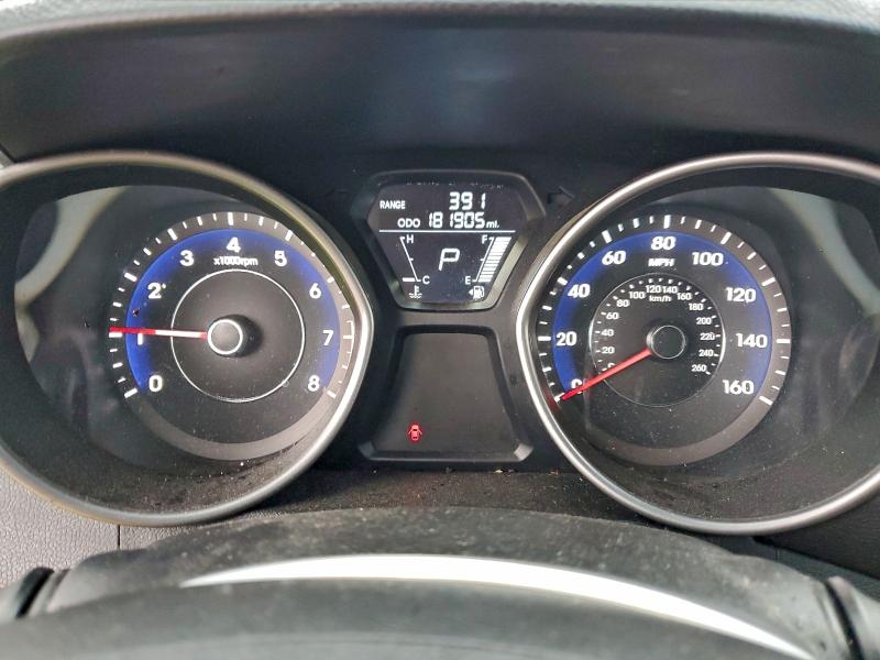 Photo 9 from auction – 2012 HYUNDAI ELANTRA GL with VIN 5NPDH4AE3CH085256