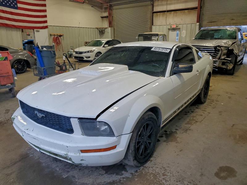 FORD MUSTANG 2007 with VIN 1ZVFT80NX75307097 - Photo from auction