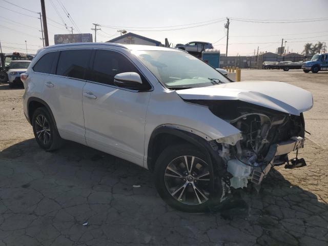 Photo 4 from auction – 2016 TOYOTA HIGHLANDER with VIN 5TDKKRFH2GS178388