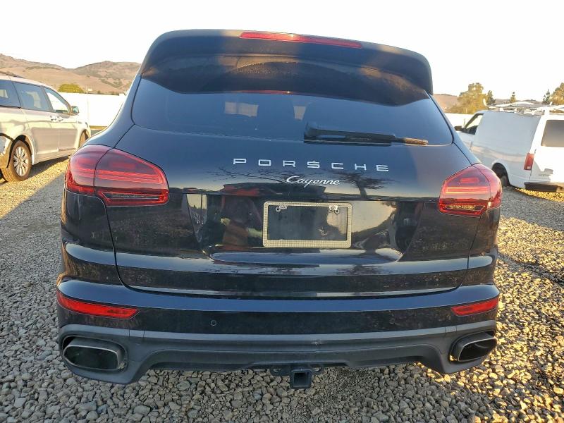 Photo 6 from auction – 2017 PORSCHE CAYENNE with VIN WP1AA2A25HKA80746