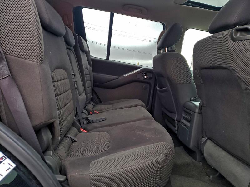 Photo 11 from auction – 2010 NISSAN PATHFINDER with VIN 5N1AR1NB6AC620521